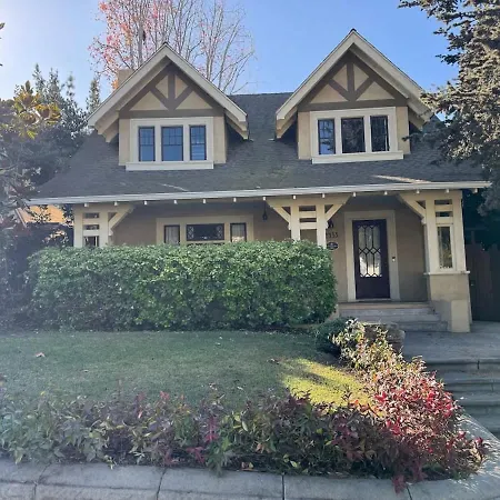 Gorgeous Eccentric Family Home With Cowboy Pool